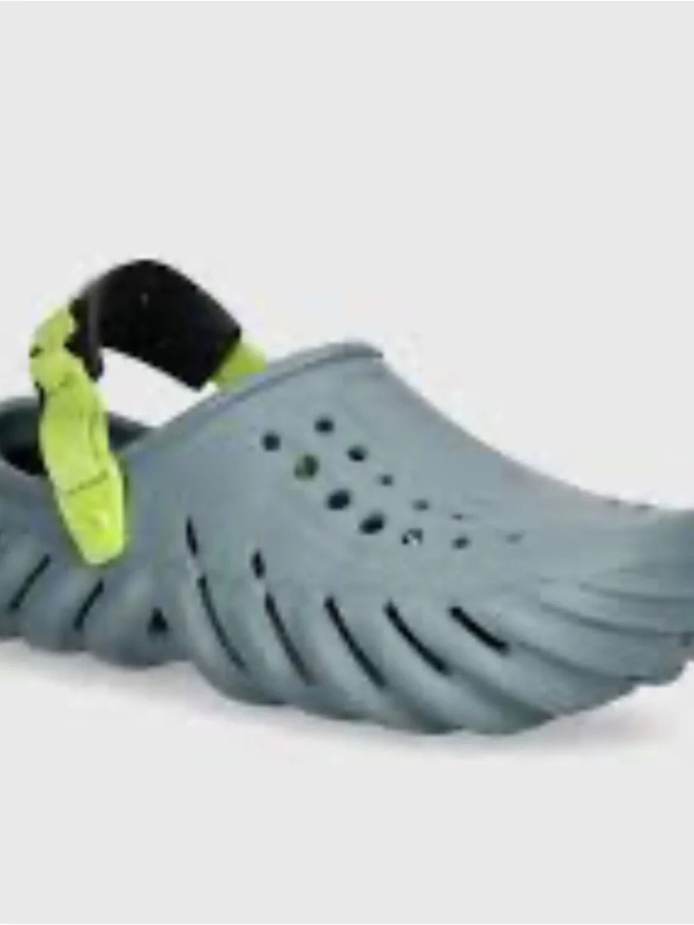 CROCS Echo Clog – Men’s 10 / Women’s 12